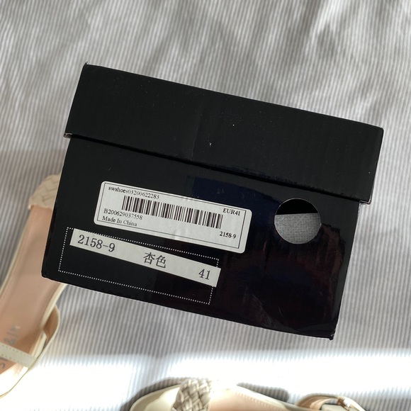 NWT Cream Braided Strap Sandals - Picture 5 of 16